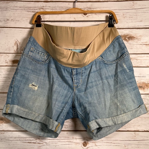 Old Navy Maternity Hello Pretty Mama 
